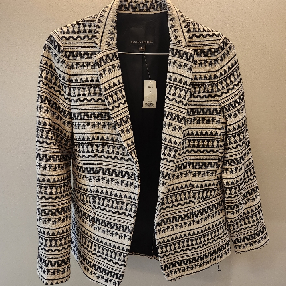 Cream & Black Banana Republic Blazer